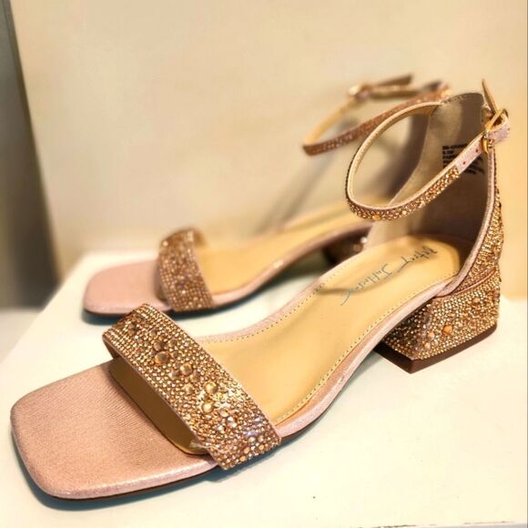Brand New Betsey Johnson "Grant" Rose Gold Crystal Strappy Sandals SZ.8.5 $109 - Picture 1 of 10